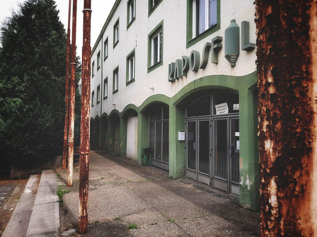 Megpróbáltunk bejutni egy 1922-es textilüzembe